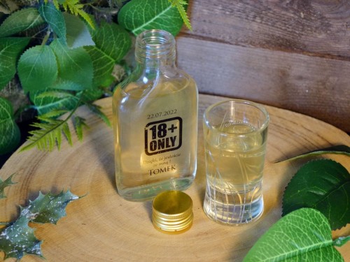 Osiemnastka 18 urodziny podziękowanie Butelka 100ml z naklejką przeźroczystą