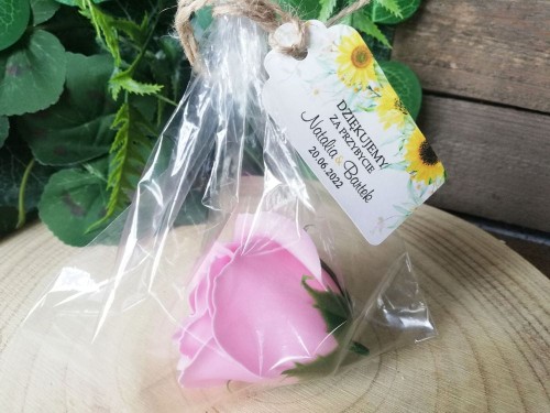 Róża mydlana z woreczkiem, zawieszka słoneczniki, podziękowania dla gości weselnych.
