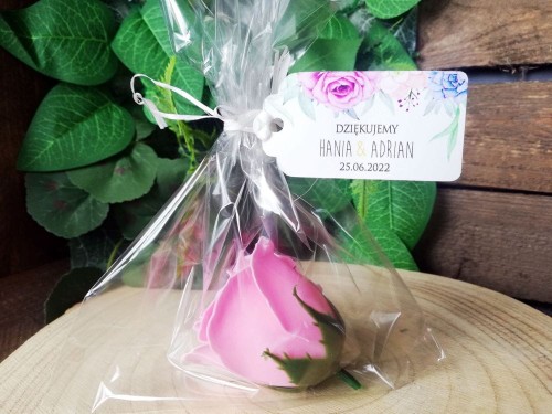 Róża mydlana z woreczkiem, zawieszka kolorowe kwiaty, róże, podziękowania dla gości weselnych.