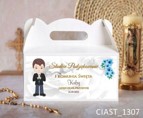 Pudełka na ciasto na I Komunię Świętą, podziękowanie od chłopca bruneta