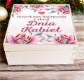DZIEŃ KOBIET FLOWER BOX KOSZ PREZENTOWY