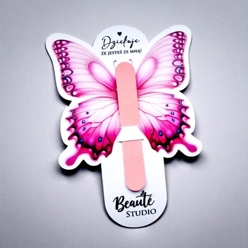 Zestaw 50 sztuk pilniczków z kartonikiem w kształcie motyla – gadżet reklamowy z logo dla salonu beauty, fryzjerskiego i kosmetycznego