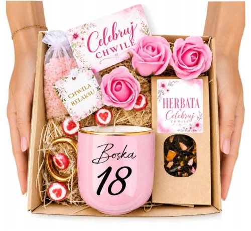 Elegancki zestaw prezentowy na 18 urodziny dla dziewczyny z kubkiem i dodatkami